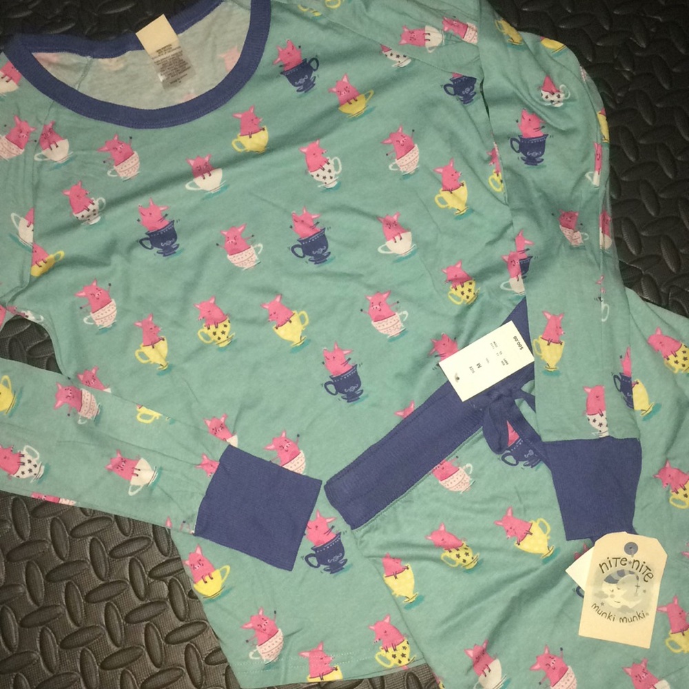 Piggie Pajamas!